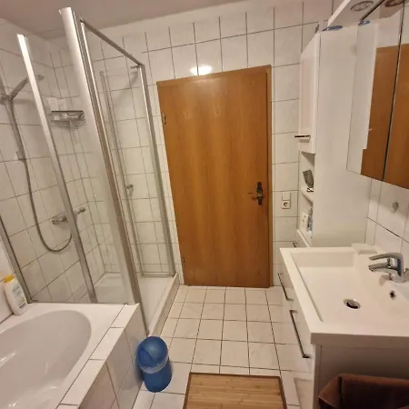 3-zimmer-apartment Mit Balkon & Garten